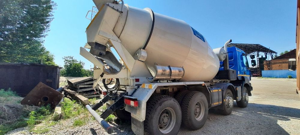 Продам Бетоновоз міксер Рено керакс 2011 року 9м³,СПАЛЬНИК