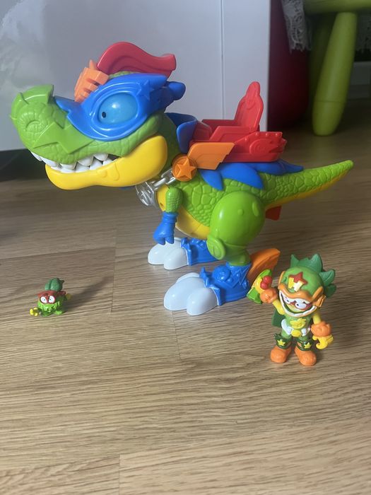 Super Things Dinozaur