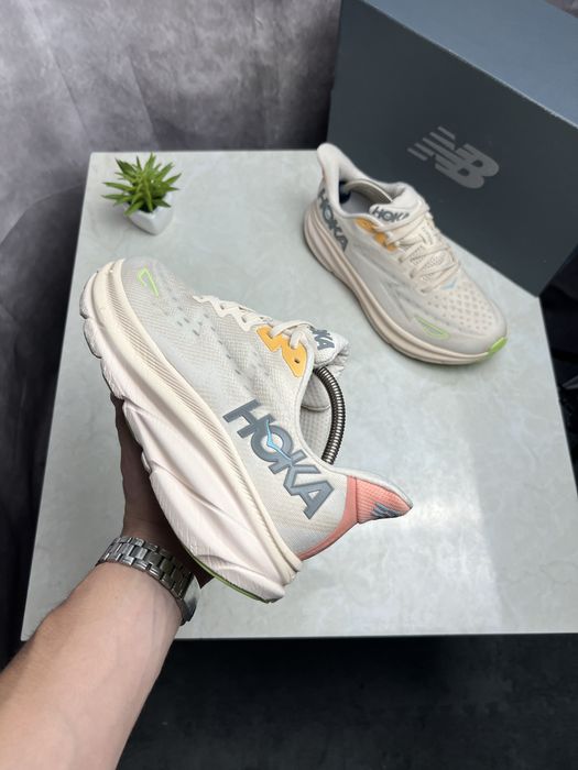 Кроссовки Hoka Clifton 9 Розмір 42.5 Original Взуття
