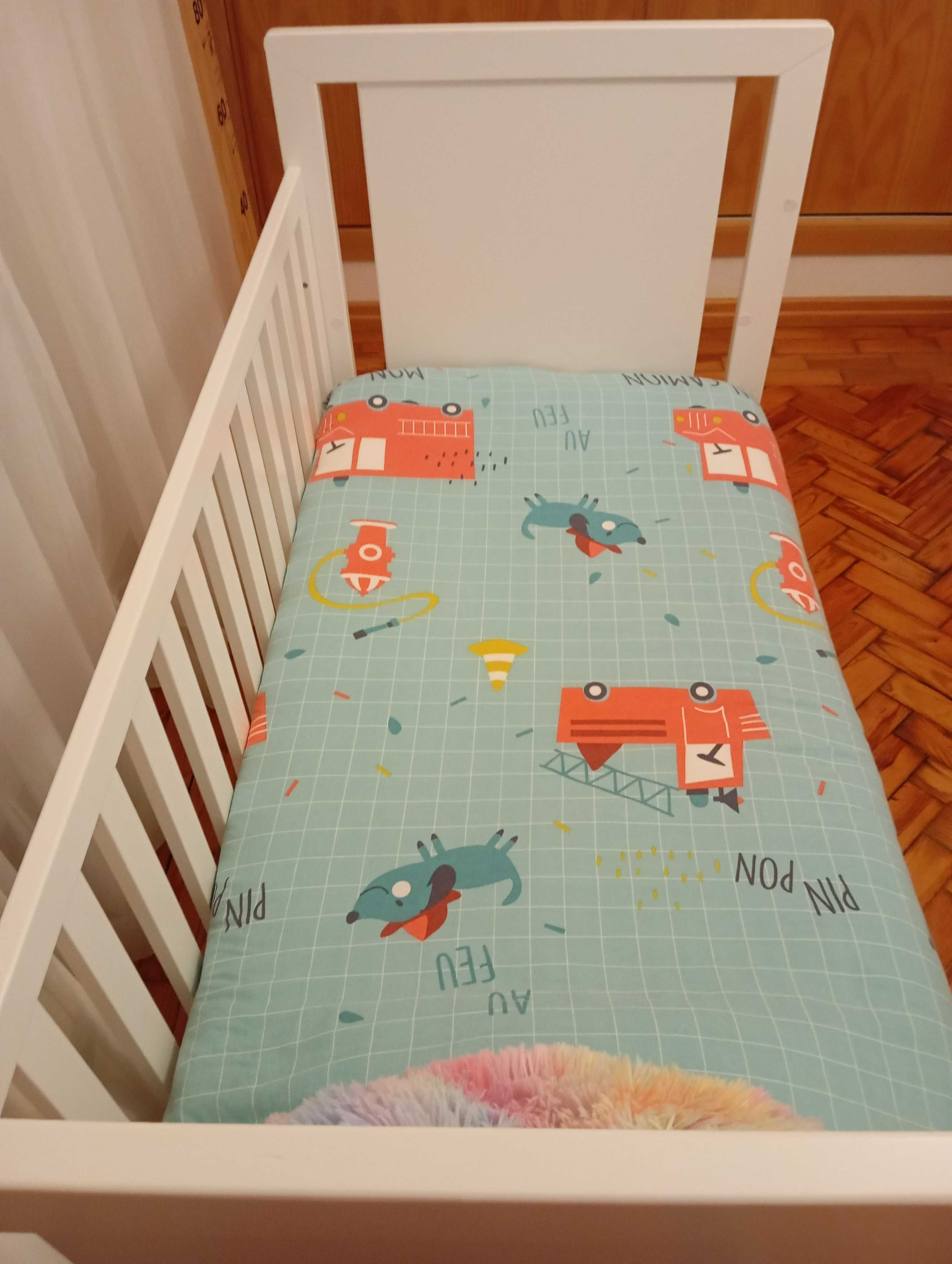 Cama Berço com Gavetão, Grades e Colchão - Marca Trama