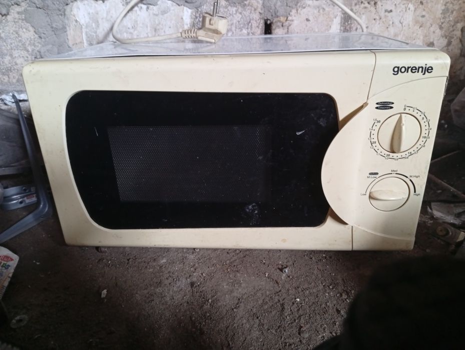 Микроволновка в хорошем состоянии