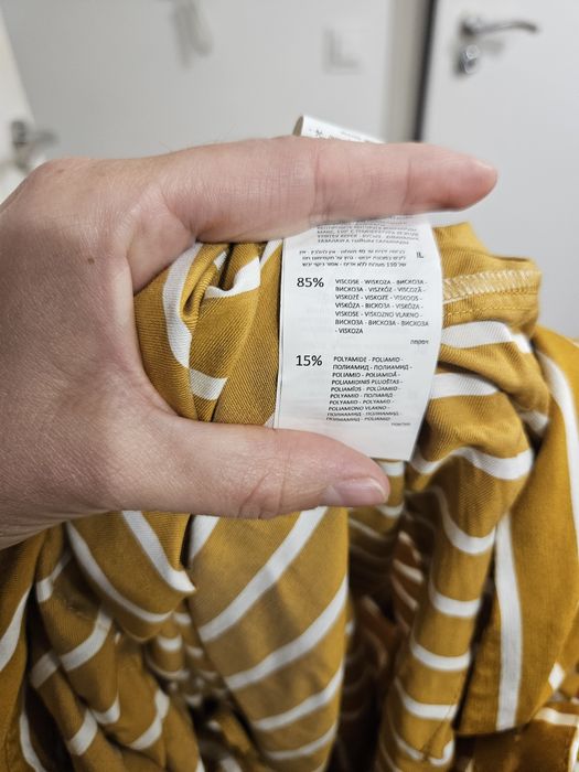 Piękna musztardowa długa sukienka w paski reserved 36 s wiskoza