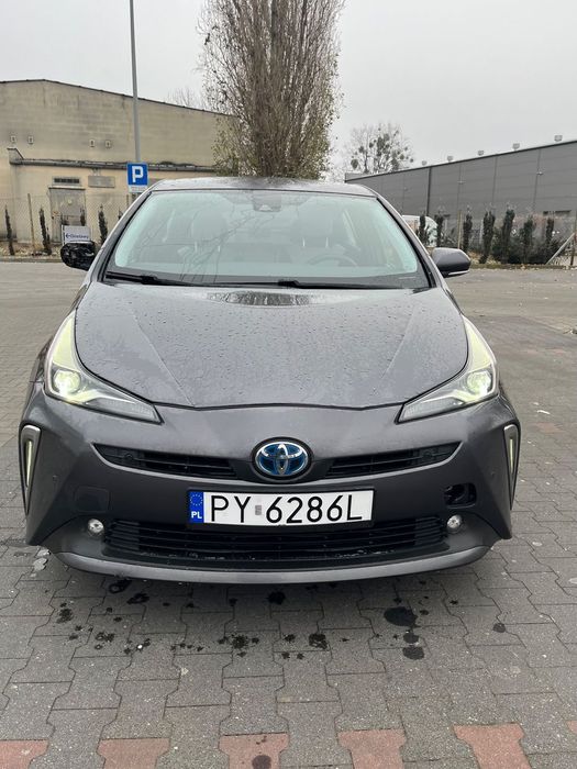 Toyota Prius Toyota Prius IV AWD-i – 2020 – Bogata wersja – Hybryda – 4x4 – 2 klucz