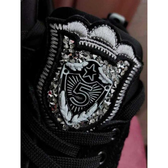 Adidasy na wzór chanel