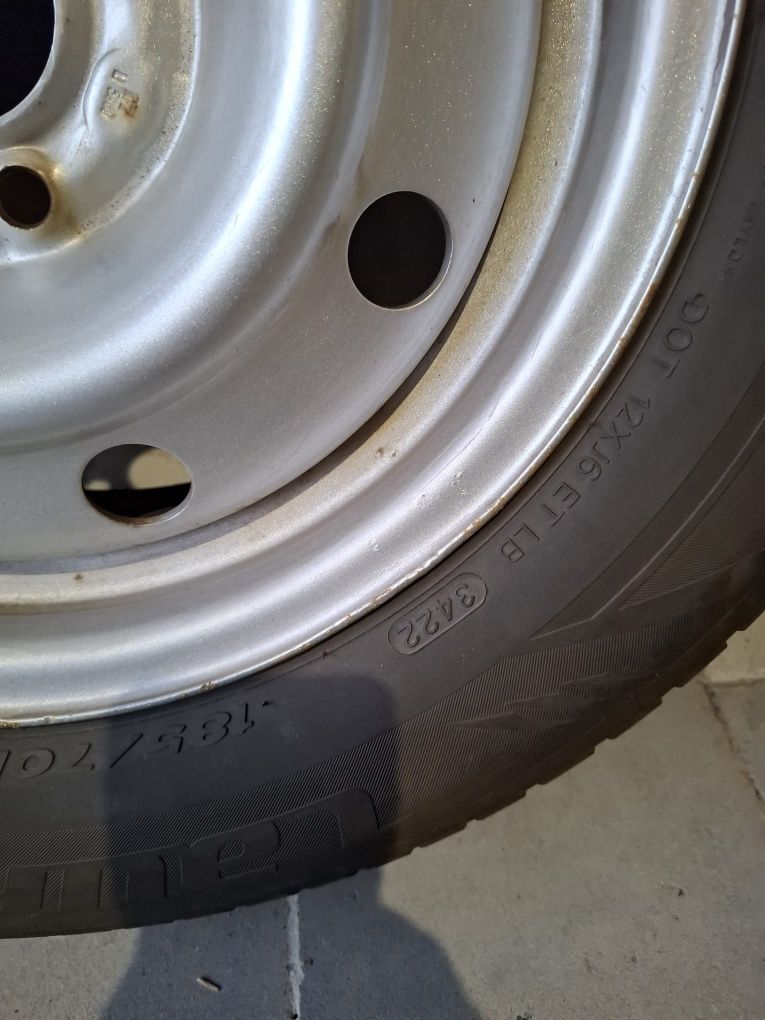 Opony zimowe 185/70R14