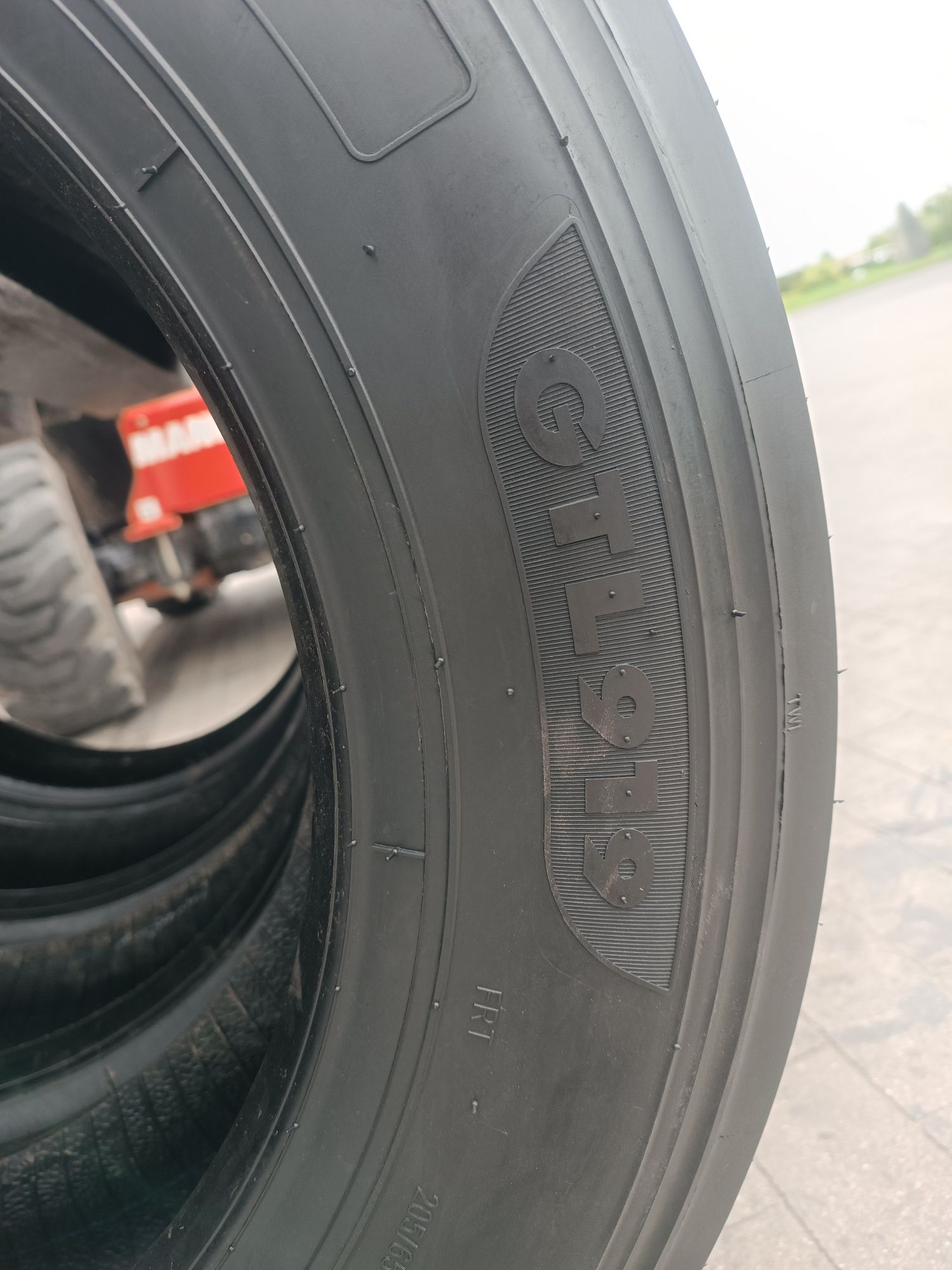 205/65R17.5 Giti GTL919