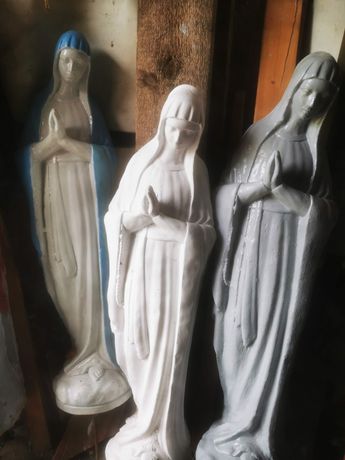 Maryja rzeźba odlew z betonu