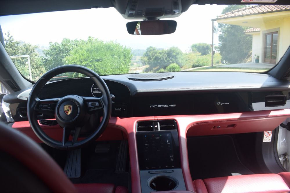 Porsche Taycan 4S
