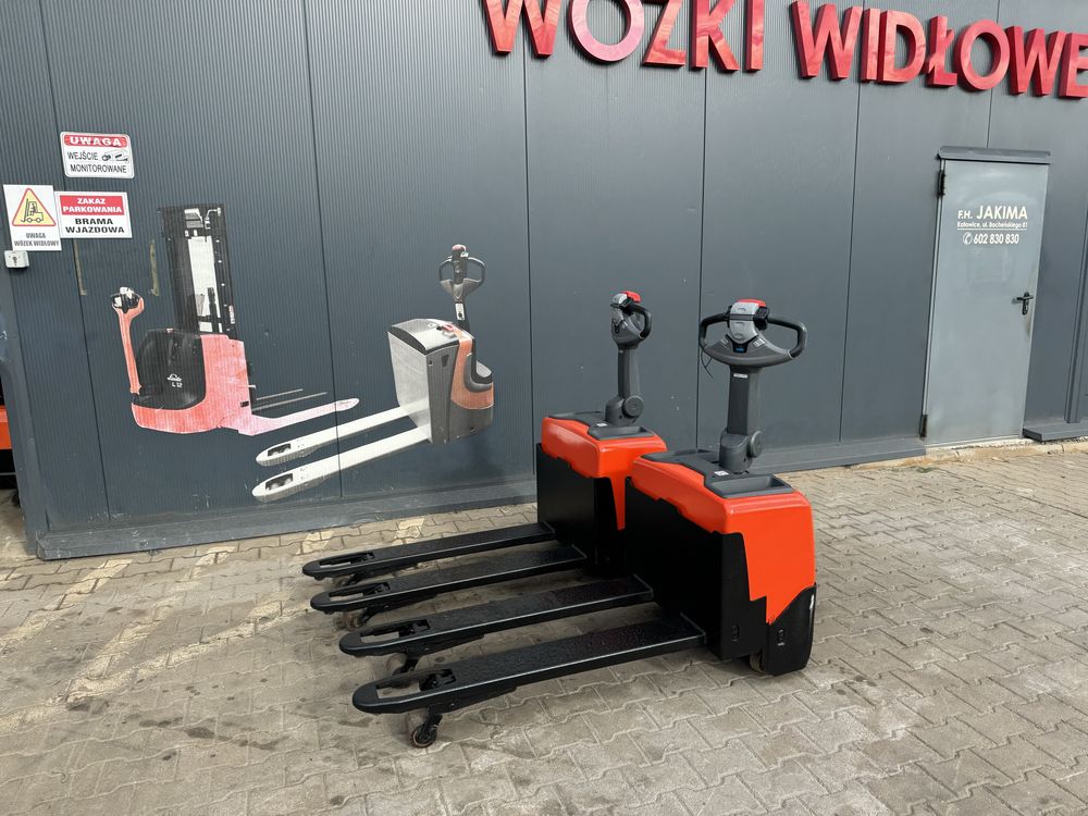 Paleciak elektryczny Toyota BT LWE 130 z 2014 r Najmniejszy paleciak