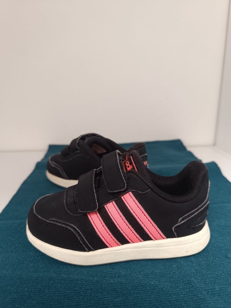 Adidas Buty Dziecięce Rzepy Vs Switch 3 Fw6662 r.25