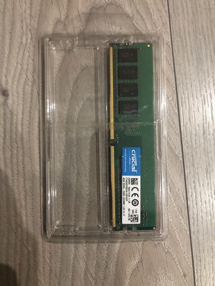 Crucial DDR4 4GB 2400