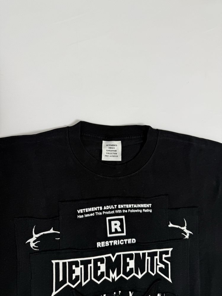 футболка  Vetements Hardcore Restricted black white balenciagatee L Xl