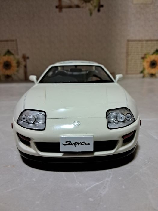 Масштабная модель 1/18 Toyota Supra MK4 A80 модель