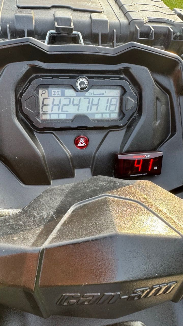 Can-Am Outlander L,  570ccm, , stan bardzo dobry, serwisowany. + pług