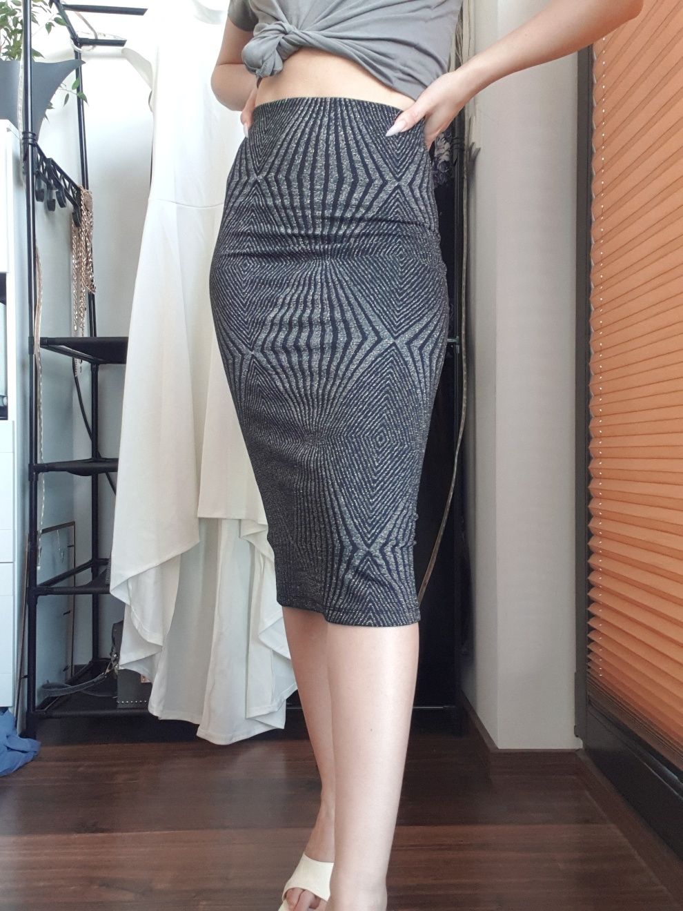 Zara spódnica midi srebrna nitka czarna geometryczne wzory xs 32 34