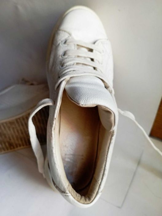 Кроссовки (кеды) белые, серые