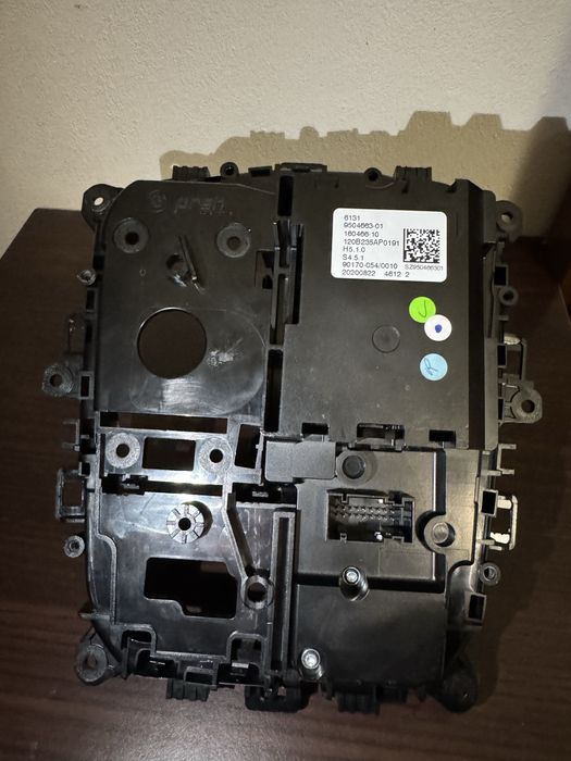 Оригінальна операційна панель BMW M8 (61317888395)