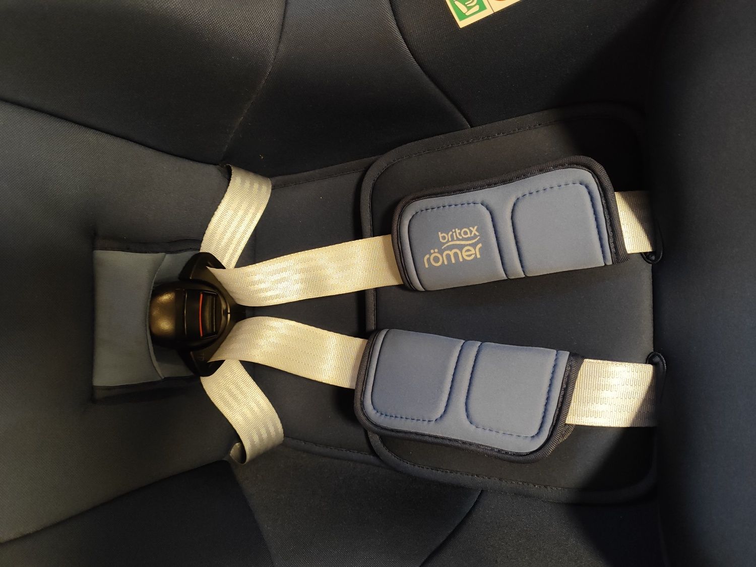 Fotelik samochodowy Britax Romer dualfix m i size
