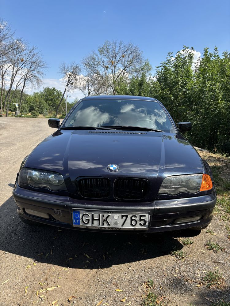 Продам Bmw e46 2001г