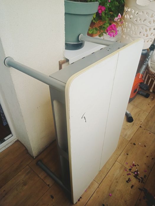 Składany stół balkonowy / kuchenny z metalową ramą