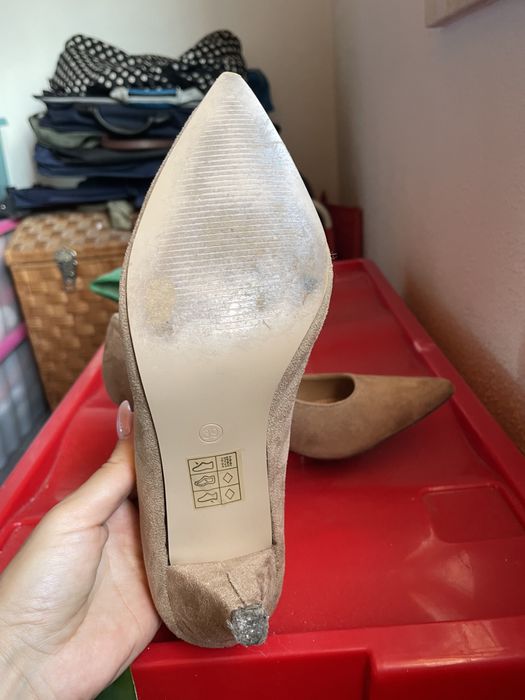 Sapatos Marypaz em camurça