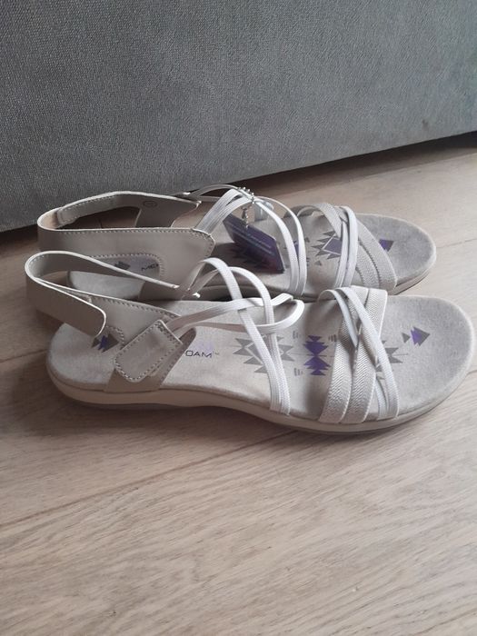 Skechers nowe sportowe beżowe sandały Reggae slim 163112/tpe takes 40