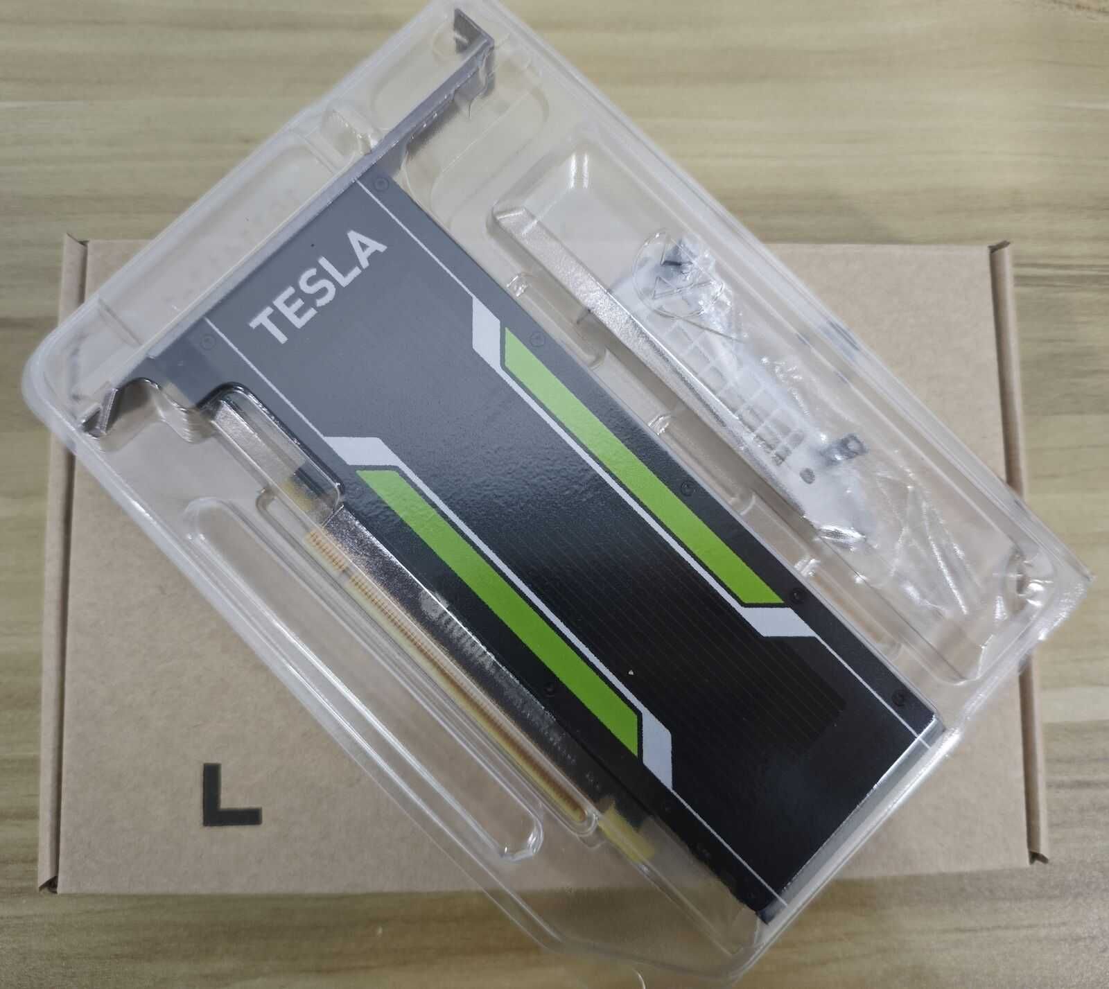 Дискретная видеокарта nVidia Tesla P4