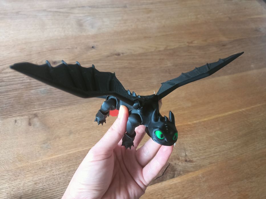 Smok Szczerbatek Jak wytresować smoka Nocna Furia - ruchoma figurka 3d