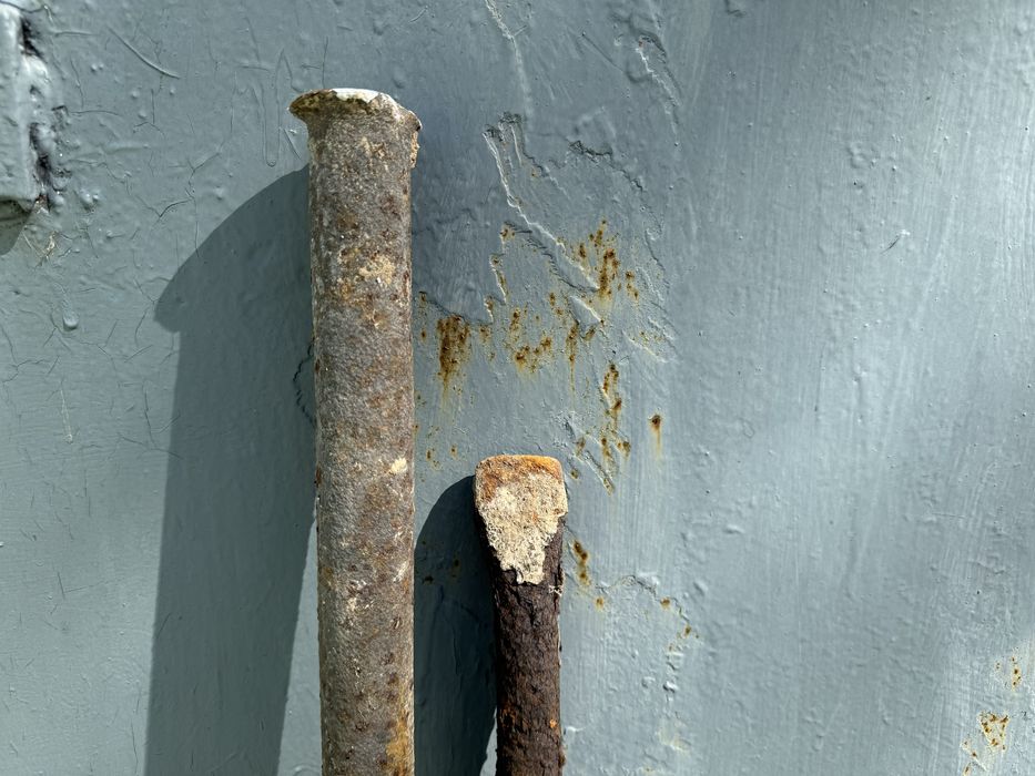 Лом строительный СССР, в наличии два