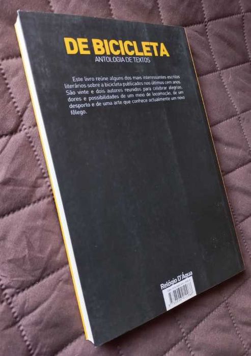 De Bicicleta; Antologia de textos - Vários