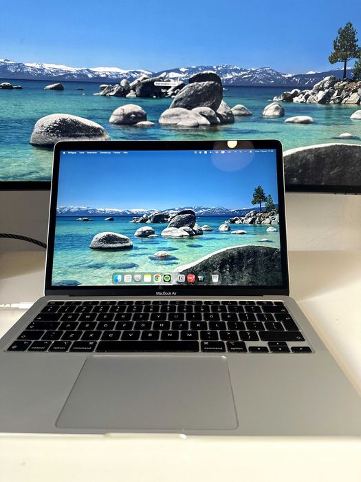 MacBook Air M1 13.3" / 8GB RAM / 256GB SSD