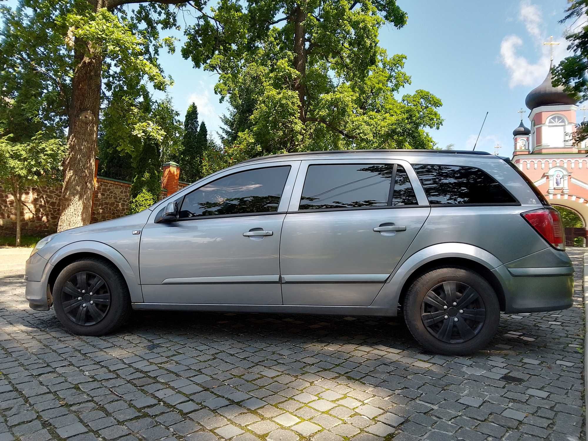 Opel astra H універсал