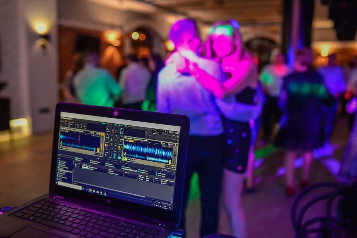 DJ na Twojej imprezie / światło / dźwięk / prowadzenie imprez