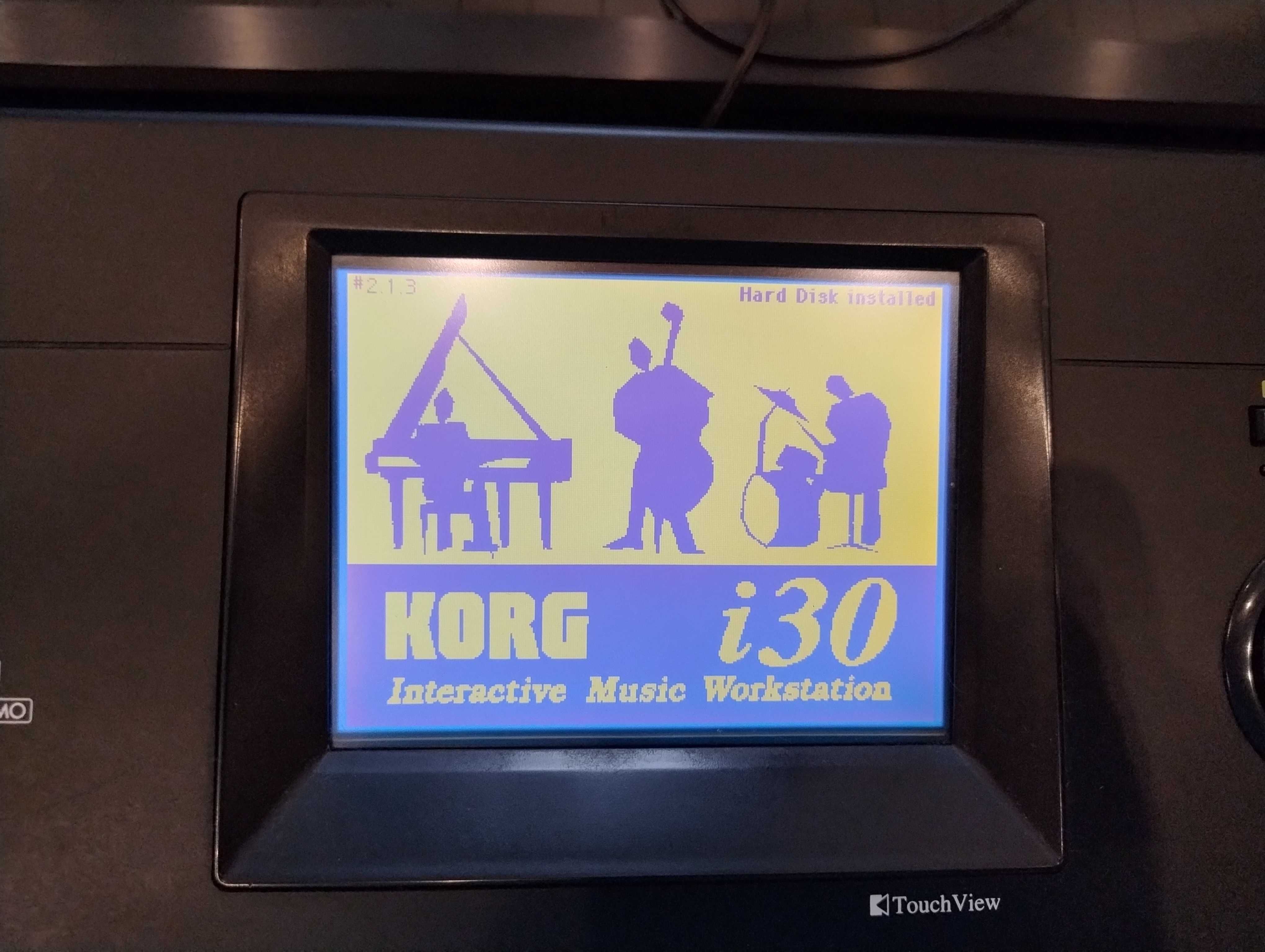 syntezator/ workstation Korg i30 HD