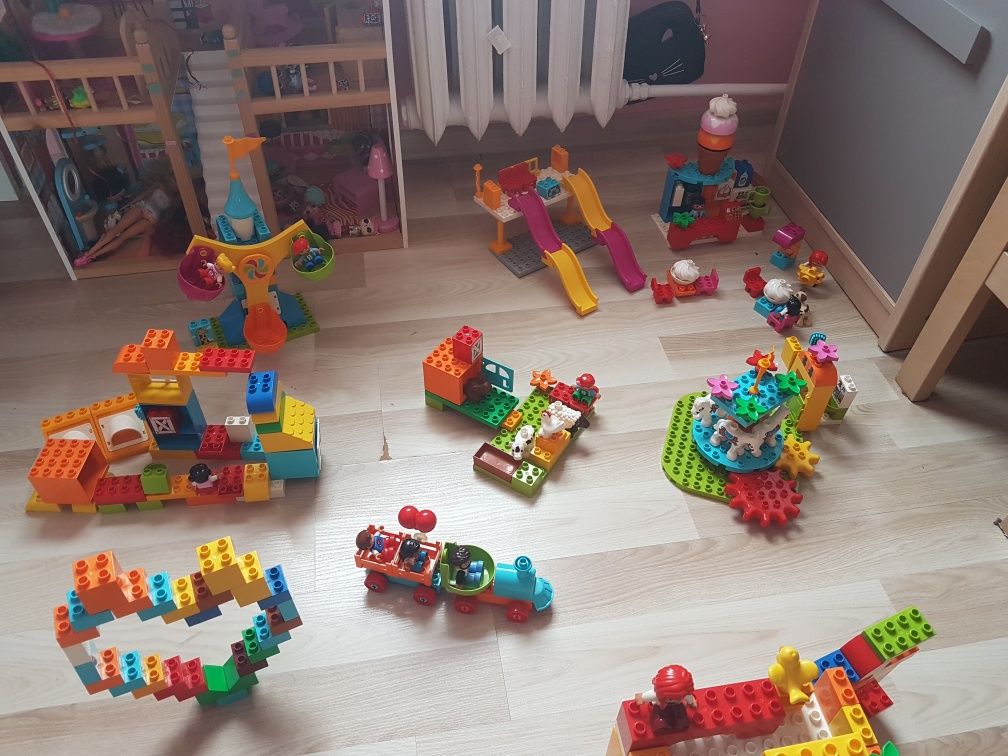 Lego duplo klocki Duże Wesołe Miasteczko, Farma, Dom Rodzinny