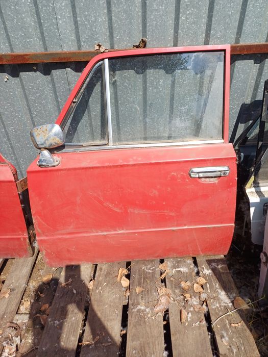 Продам двері на ваз 2101-06