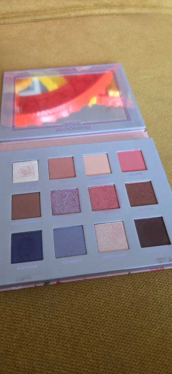 Nabla Soul Blooming paleta do powiek