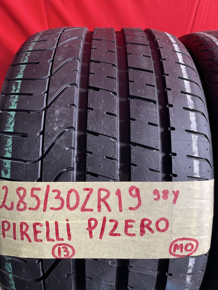 Pneus 285/30/19 Pirelli Como novos