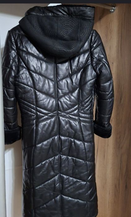 Шкіряний пуховик,дублянка