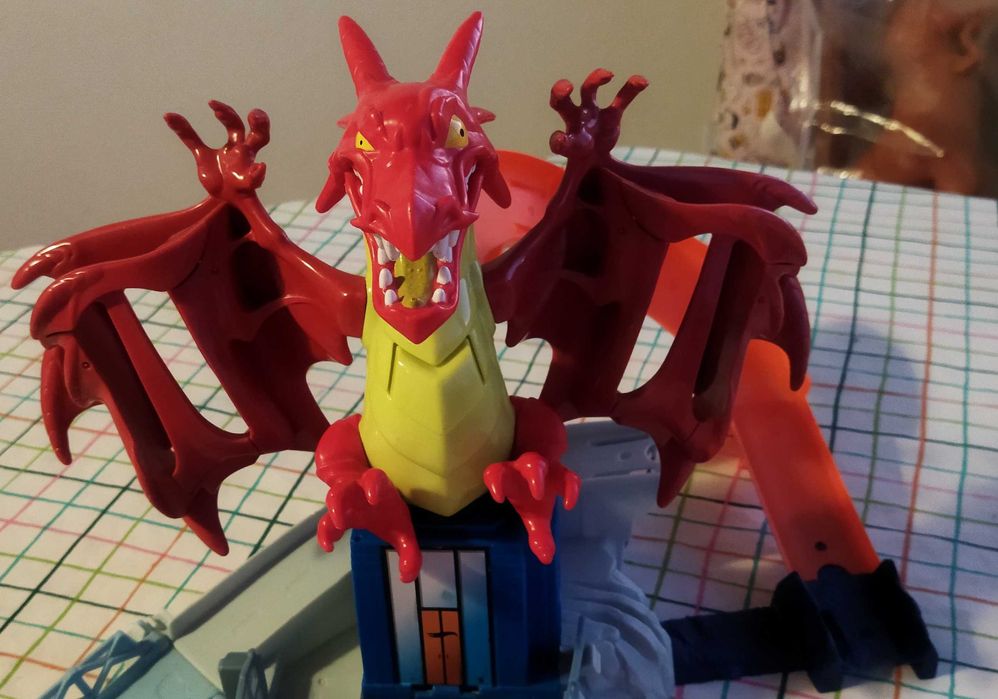 Pista Hot Wheels Dragão