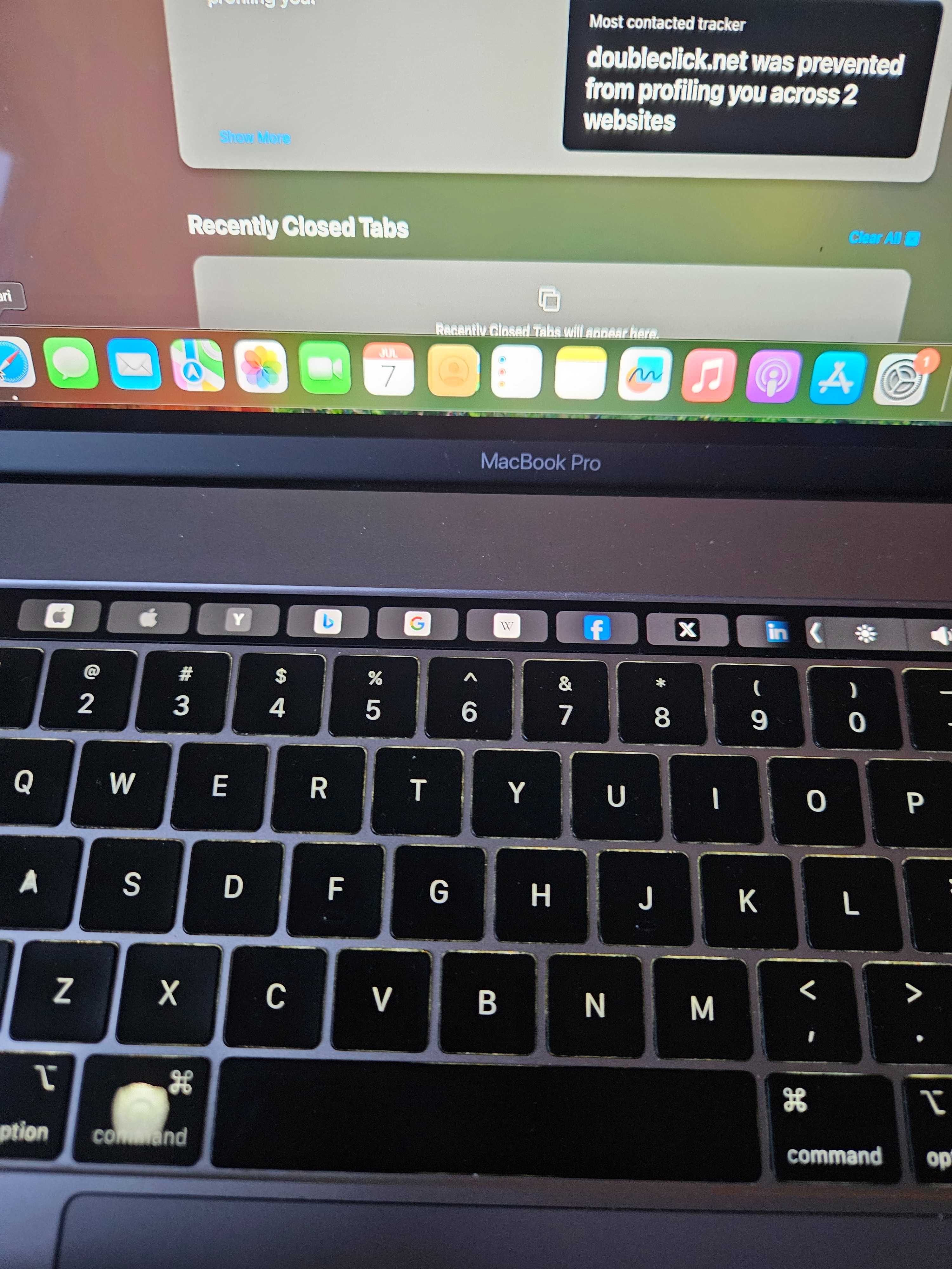 MacBook Pro 2018 QWERTY A1990 15" 16GB Intel i7 1000GB SSD