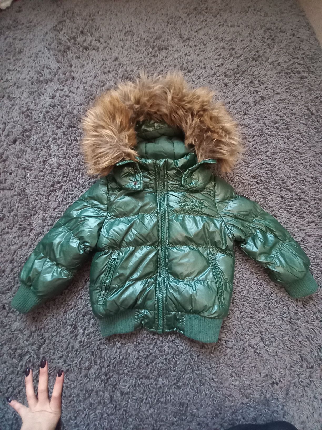 Продам дитячю зимову куртку