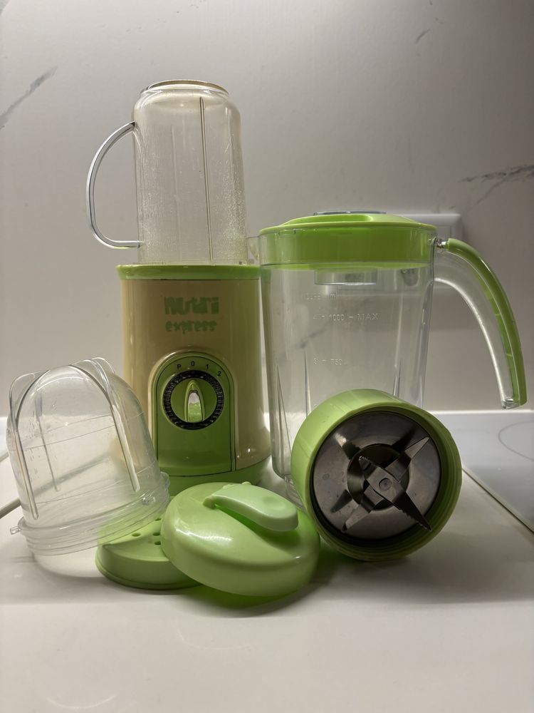 Blender kielichowy z kubkiem