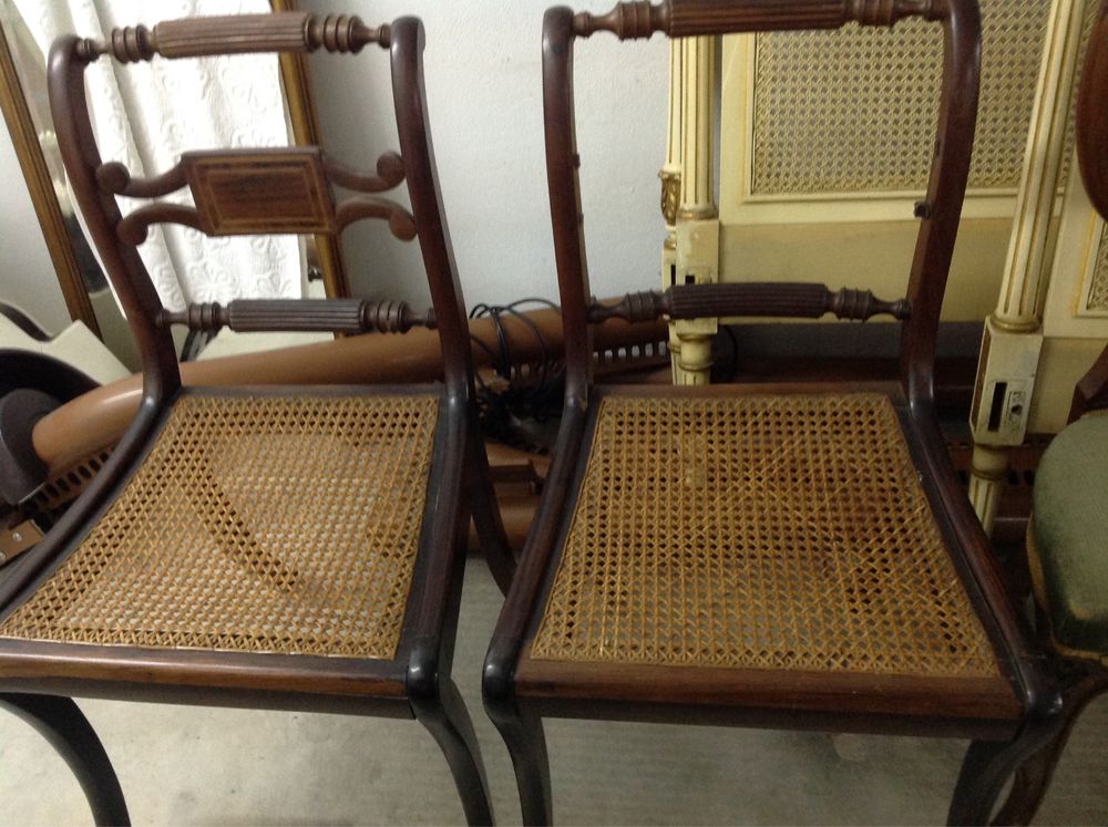 2 cadeiras estilo ingles mogno