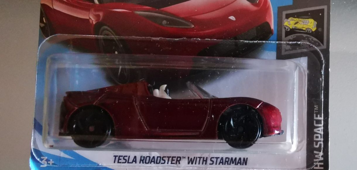 Tesla roadster hotwheels com portes incluídos