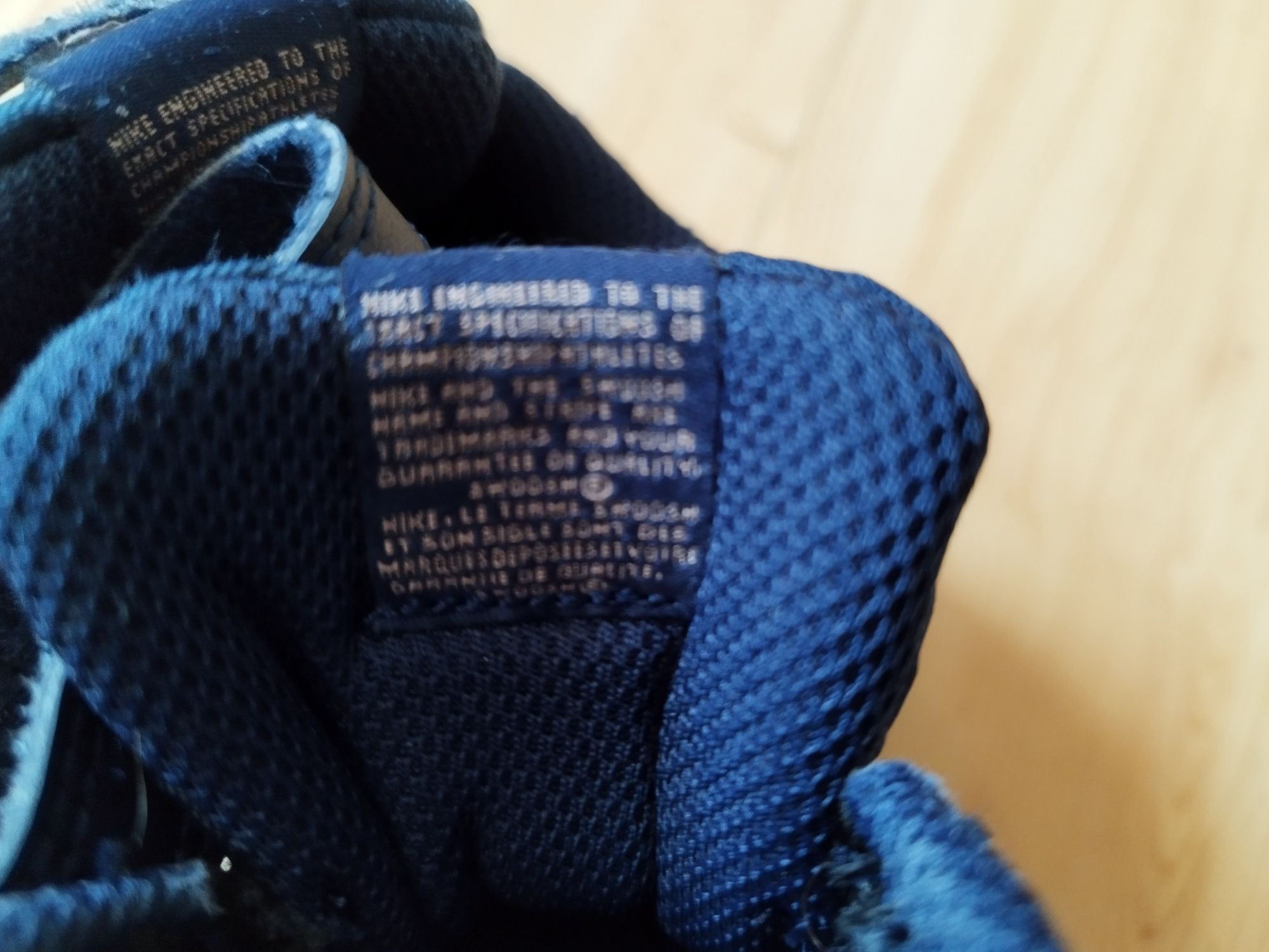 Nike buty sportowe dla chłopczyka 23,5