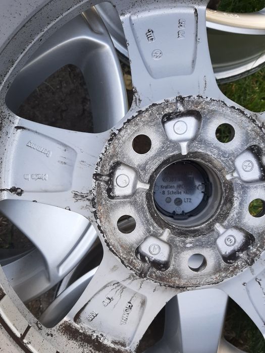 Диски 5-112 R15 Volkswagen Golf 6