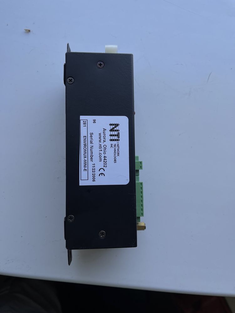 Система мониторинга серверной среды Enviromux Mini E