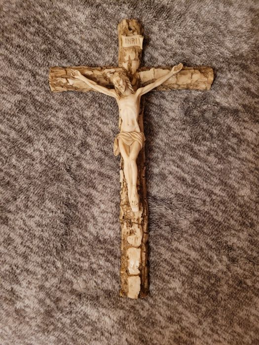 Św krzyż krucyfiks alabaster 32cm