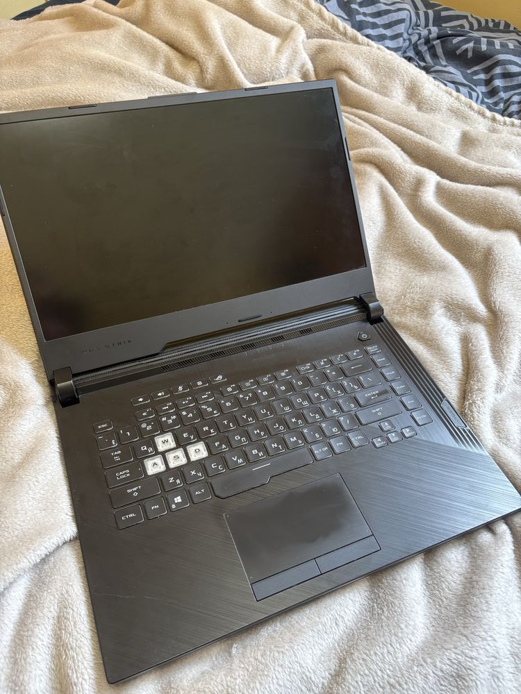 Asus rog strix g531 120 hz ssd 512 gb 1660Ti